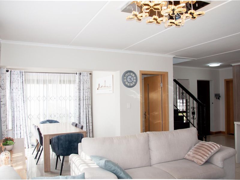 MODERN CONVENIENCES & ENTERTAINMENT, ALL WITHIN YOUR REACH - Photo 6