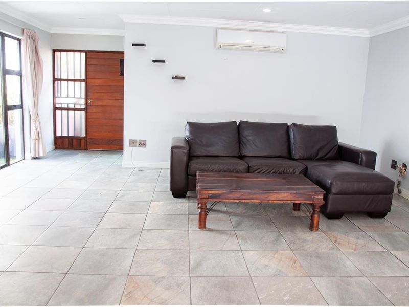 Three Bed House in Sought After Paulshof Estate. - Photo 9