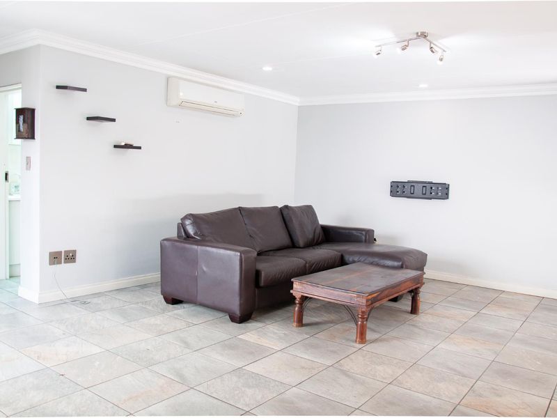 Three Bed House in Sought After Paulshof Estate. - Photo 8