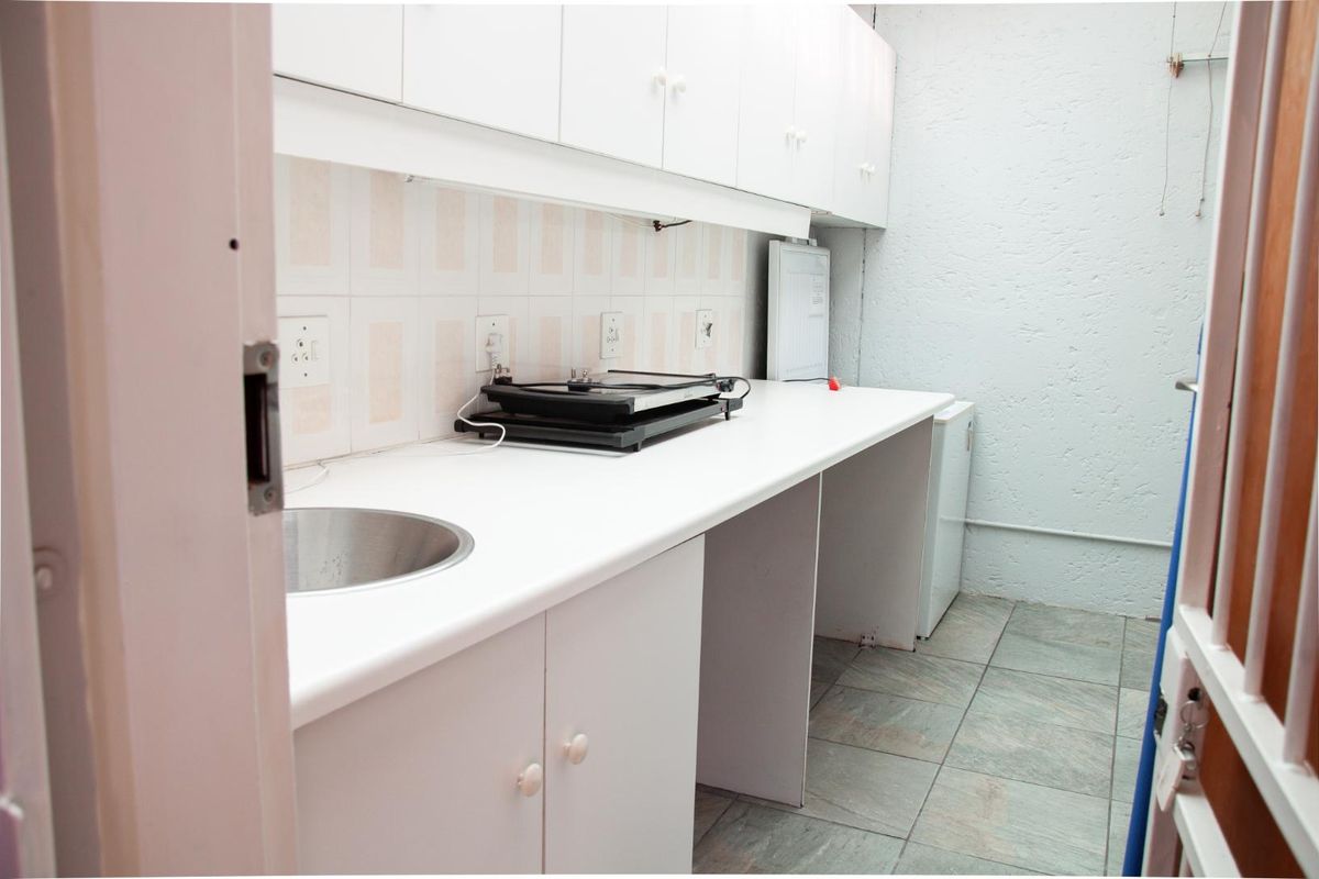 Three Bed House in Sought After Paulshof Estate. - Photo 5