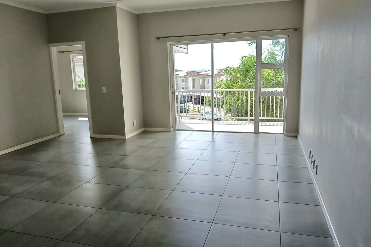 Modern apartment in Manor Estates - Investment or starter home! - Photo 5