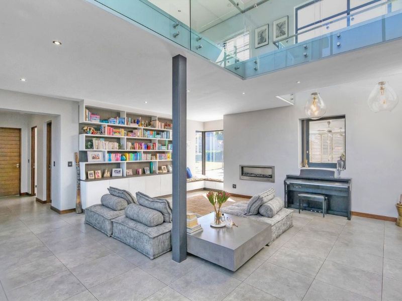 Immaculate 4-Bedroom Family Haven in Waterfall Country Estate - Photo 8