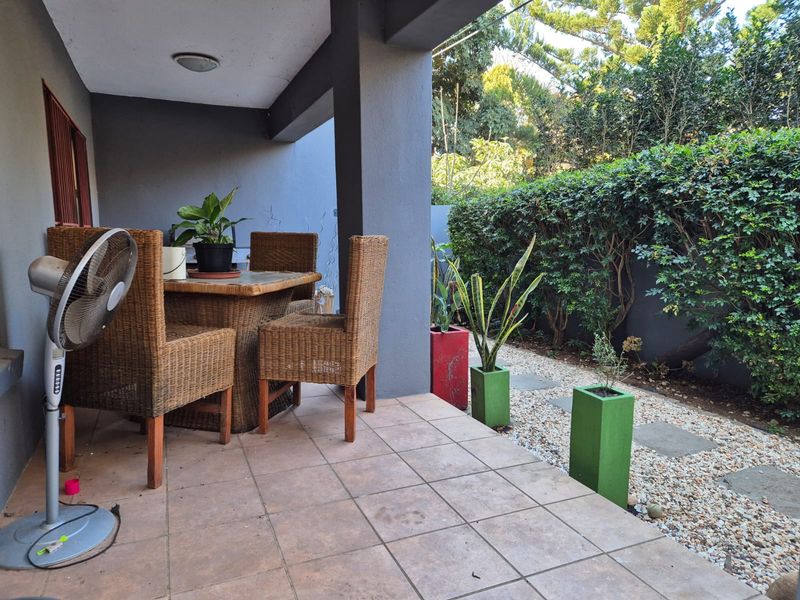 Comfortable Pet-Friendly Apartment in the Heart of Polokwane Central - Photo 9