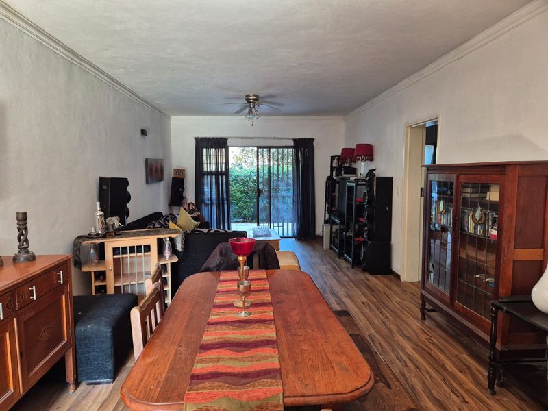 Comfortable Pet-Friendly Apartment in the Heart of Polokwane Central - Photo 2