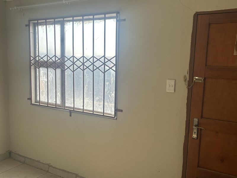 PLEASE NOTE  2 stands each with 2 houses  -stands can be sold separately for R650000. - Photo 10