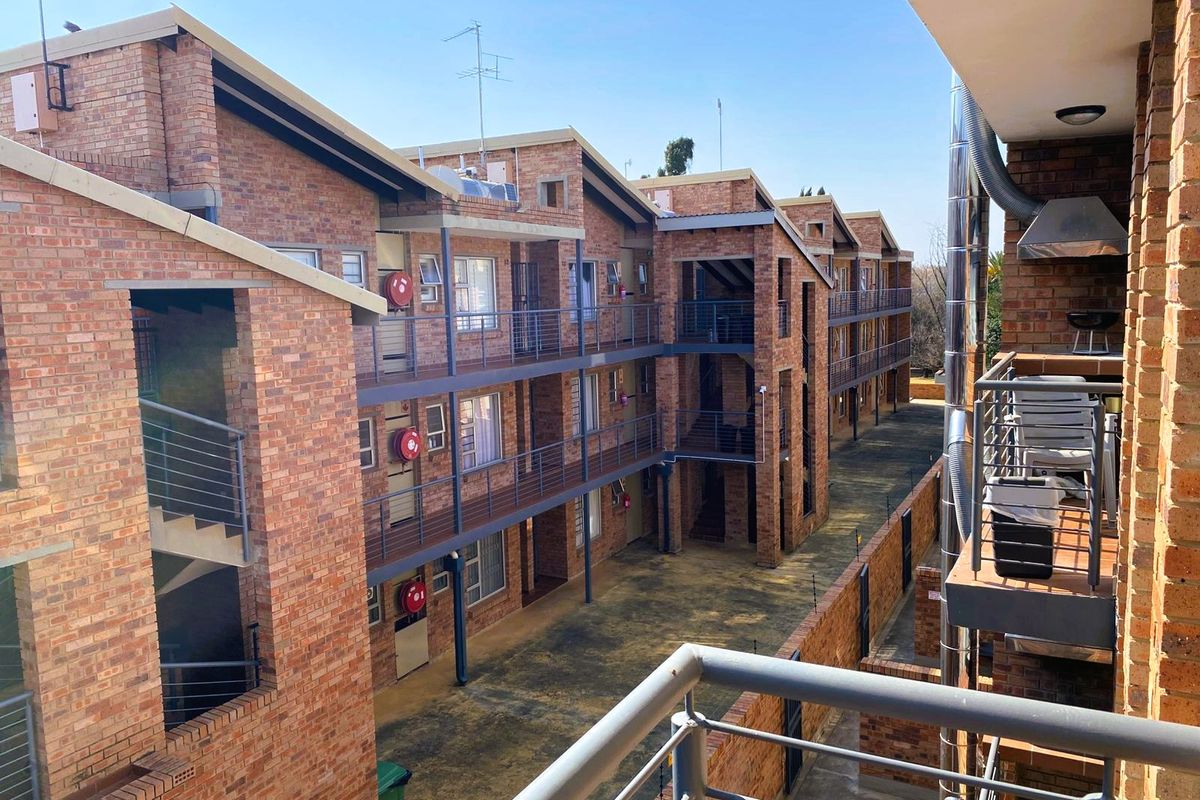 Ideal Student Apartment Opposite NWU! - Photo 2