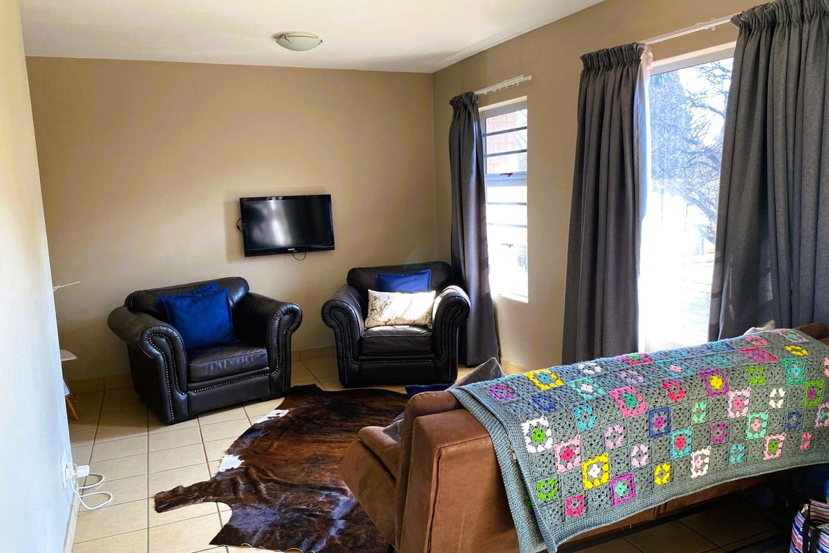 Ideal Student Apartment Opposite NWU! - Photo 5