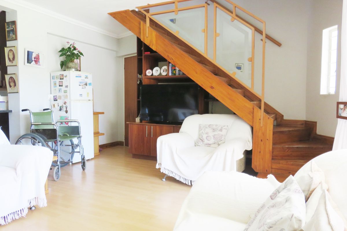 Vaal Dam Water views from this secure Townhouse in Deneysville. - Photo 5