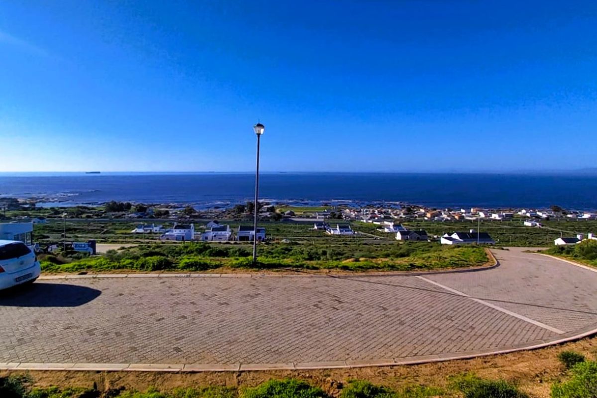 You are invited to explore this West Coast plot with a view on the Atlantic Ocean. - Photo 3