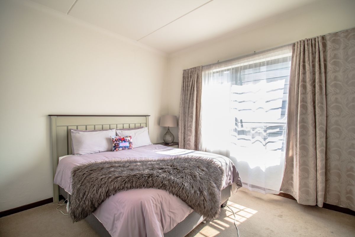 Stunning ground floor apartment - Photo 5