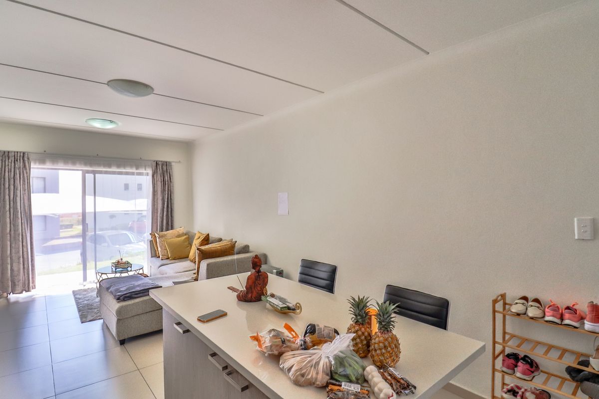 Stunning ground floor apartment - Photo 2