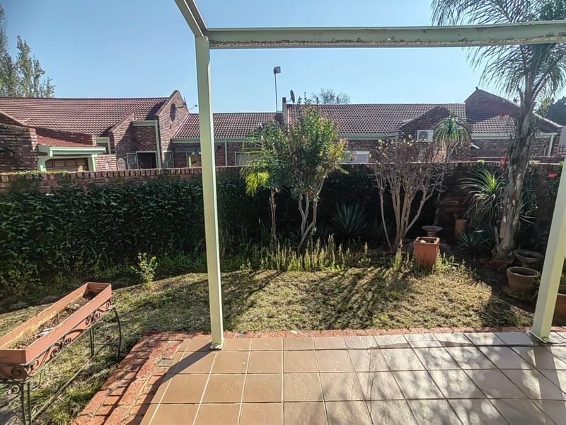 Sought-After Address Close to the Vaal - Photo 4