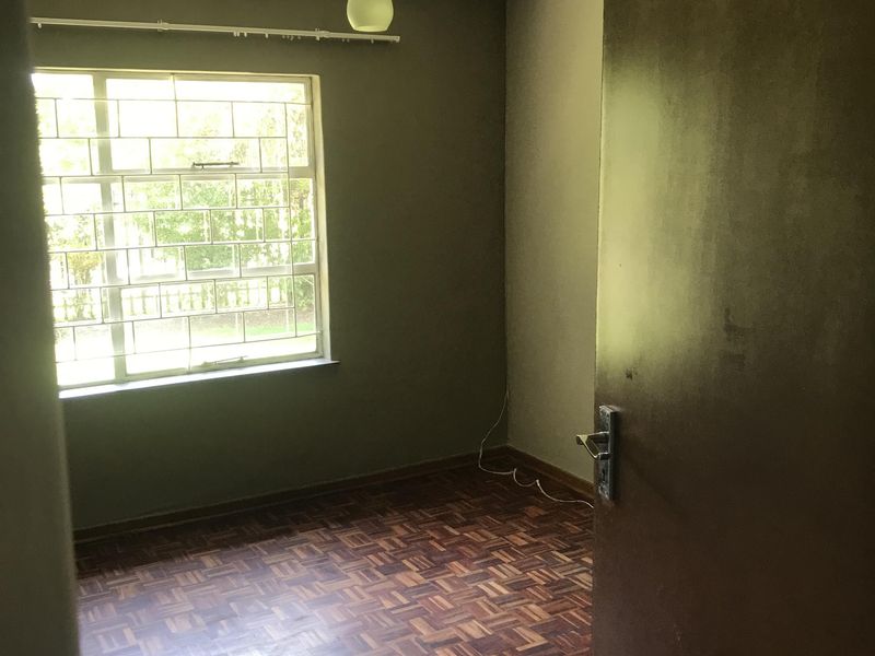 Modern & Immaculate Home in a Sought-After Area of Secunda - Photo 9