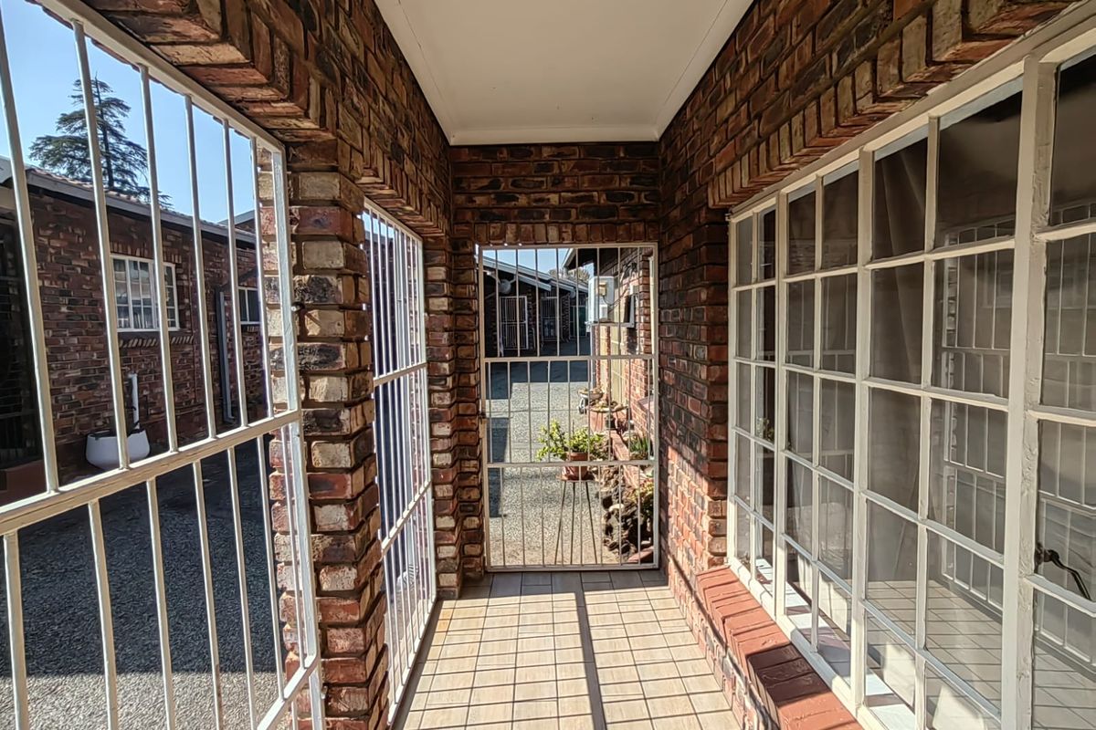 Lock Up and Go 2 Bedroom Townhouse for sale in Parys - Photo 3