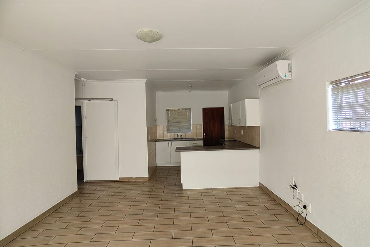 Lock Up and Go 2 Bedroom Townhouse for sale in Parys - Photo 5