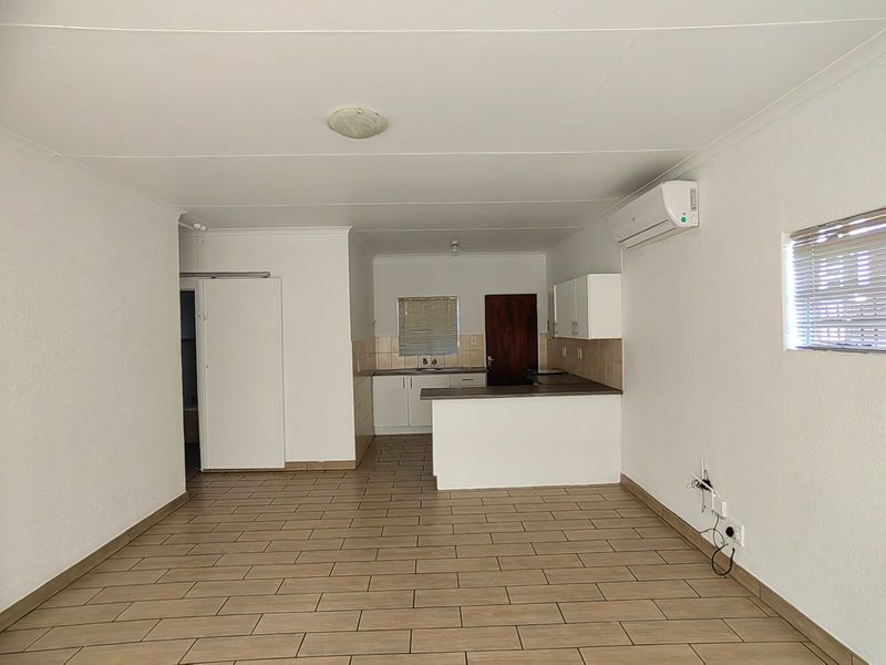 Lock Up and Go 2 Bedroom Townhouse for sale in Parys - Photo 5