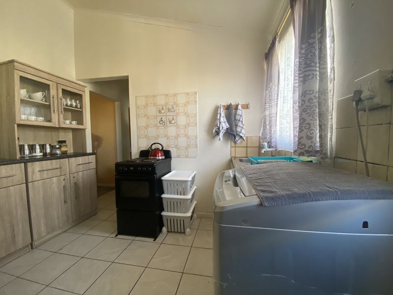 Perfect First Home by the Sea - Affordable 2 Bedroom in Hawston - Photo 6