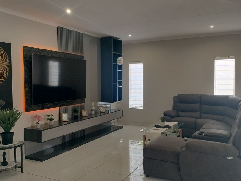 You’ll Want To Live Here! - Photo 7