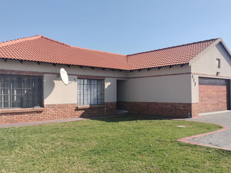 You’ll Want To Live Here! - Photo 2