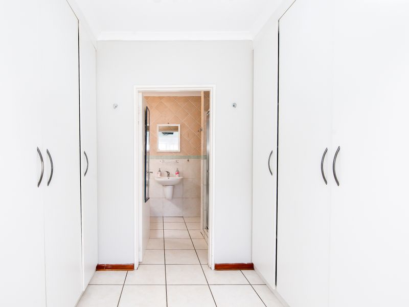 A Haven of Peace and Security - Photo 9