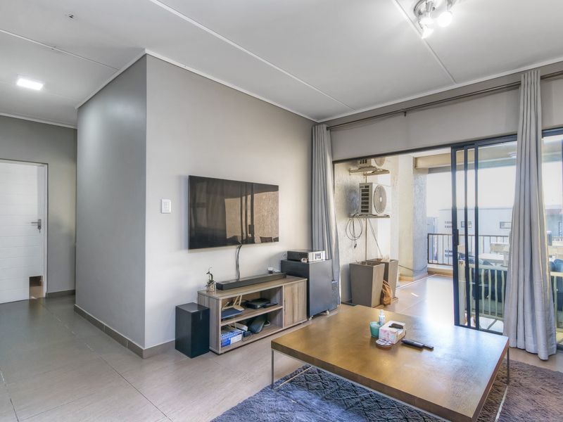 Style, Space and Sophistication - Photo 5