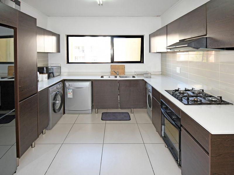 2nd Floor 2 bedroom 2 bathroom in Kyalami Hills Lifestyle Estate - Photo 6