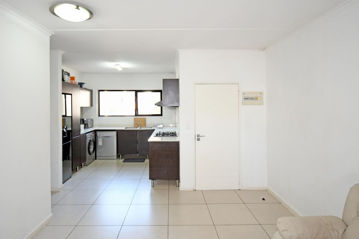 2nd Floor 2 bedroom 2 bathroom in Kyalami Hills Lifestyle Estate - Photo 5