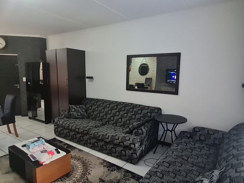 Welcome to modern living at its finest! - Photo 6