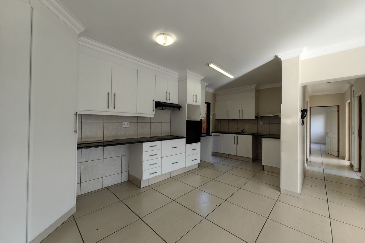 Charming One-Level Apartment in Lakeview Lifestyle Village - Photo 3