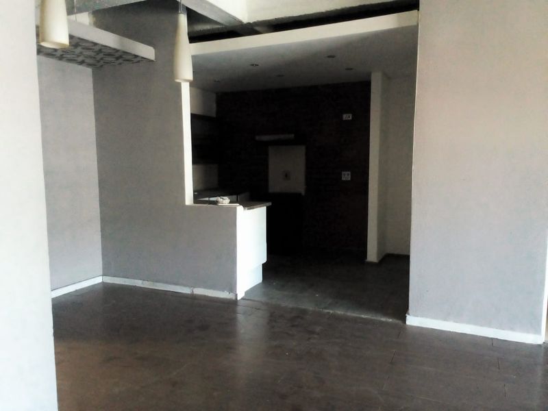 Conveniently located 2 Bedroom for Sale in Braamfontein - Photo 6