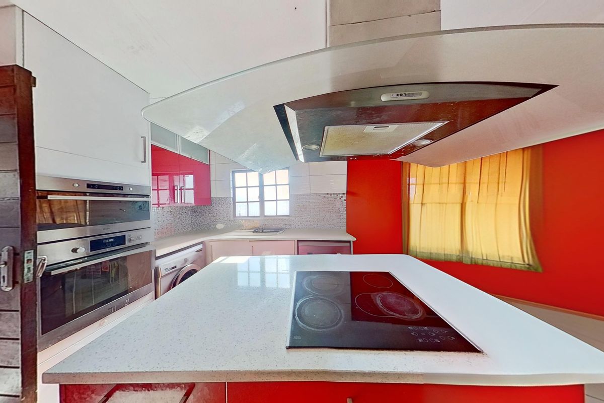 Perfect Blend of Comfort & Convenience - Photo 5