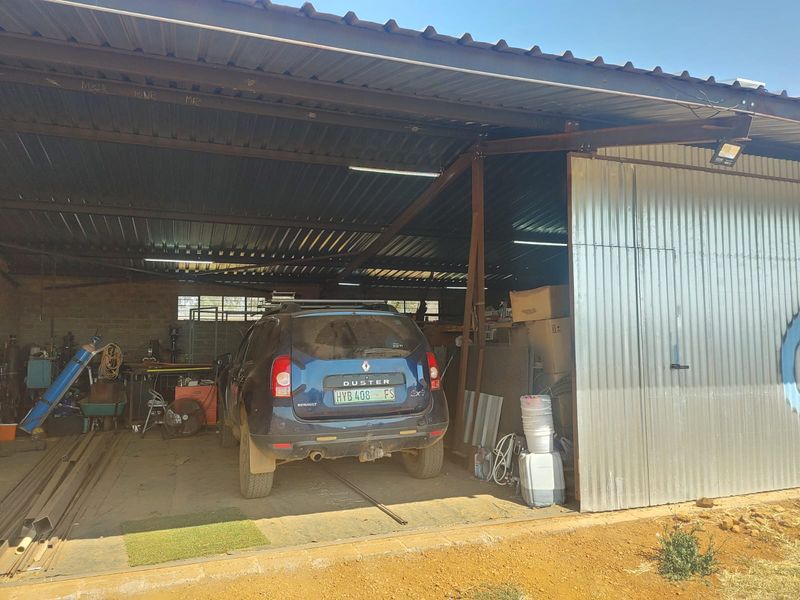 4.2-Hectare Smallholding for Sale in Lindequesdrift - Photo 4