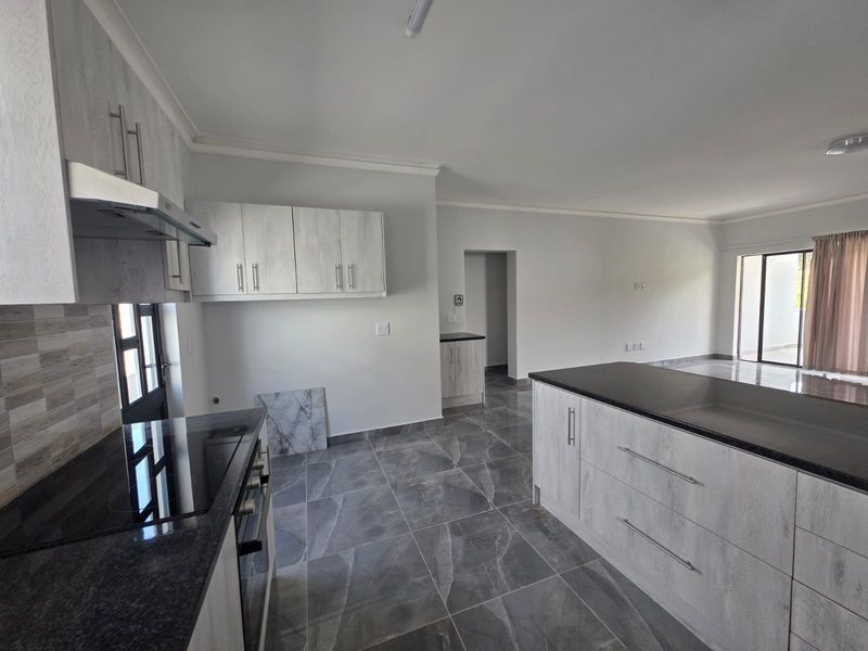 Dual Living at its best: Modern Elegance with a Country Heart - Photo 6