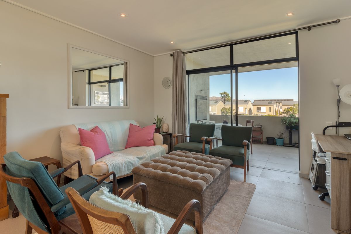 Modern Ease! - Photo 5