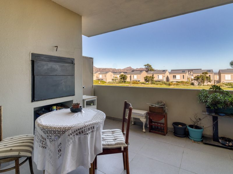 Modern Ease! - Photo 2