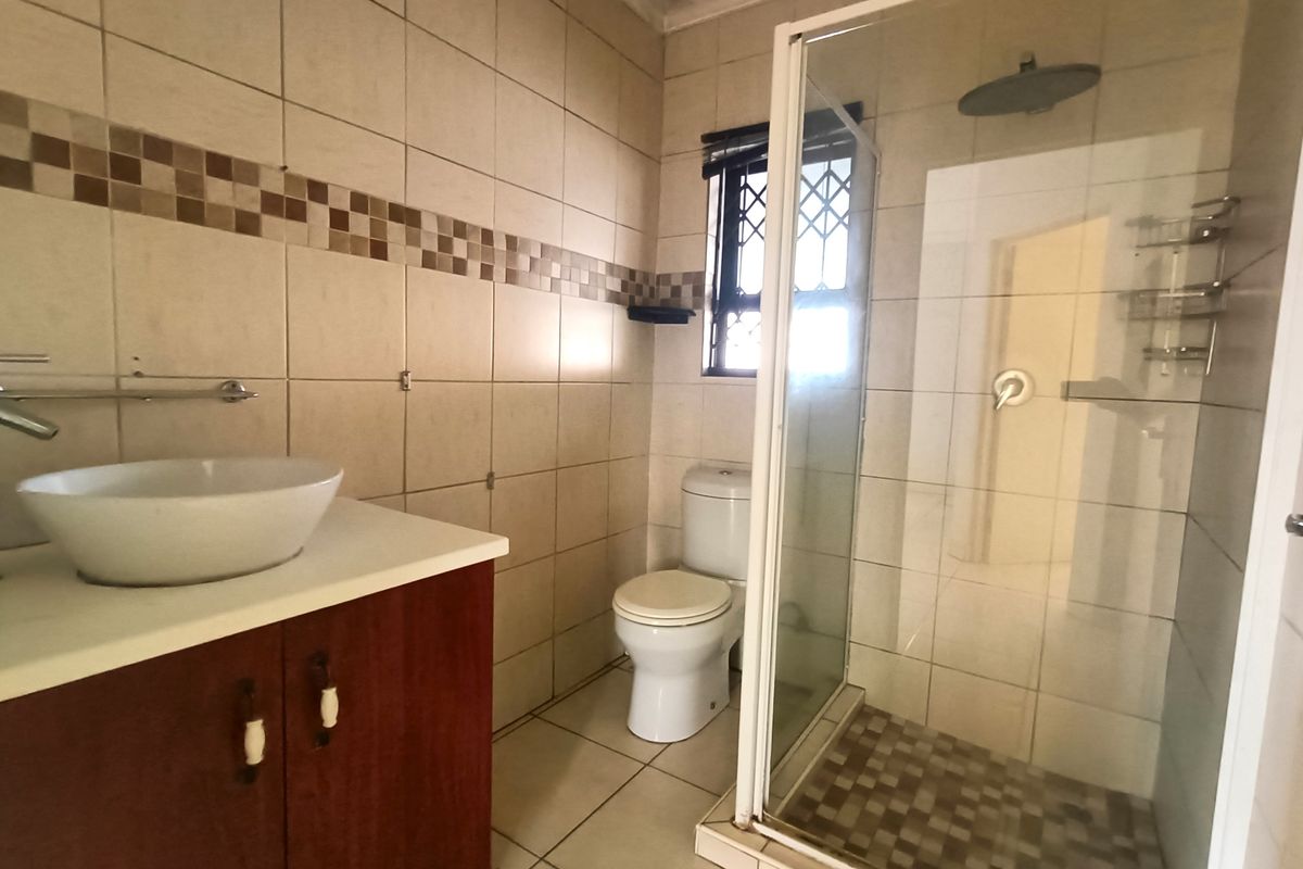 Perfectly Positioned Ground Floor Gem in the Heart of the CBD - Photo 4