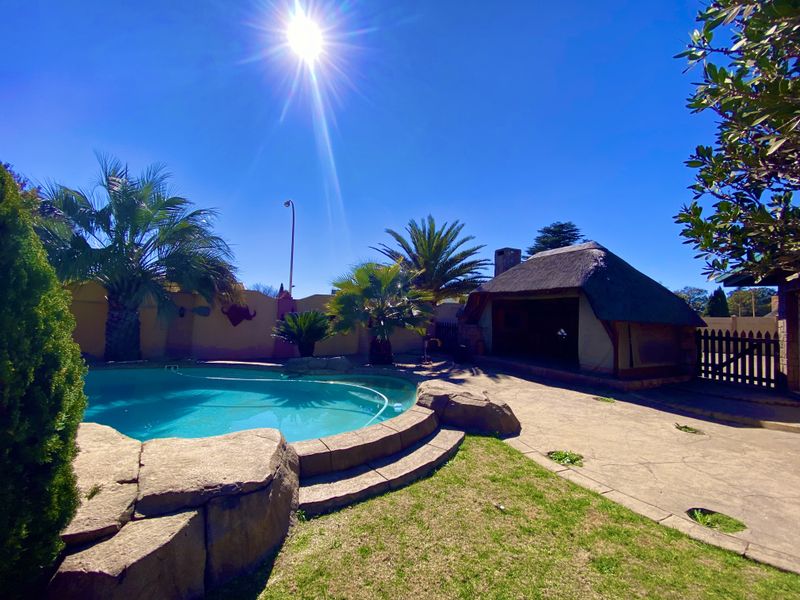 Comfort Meets Style - Photo 3