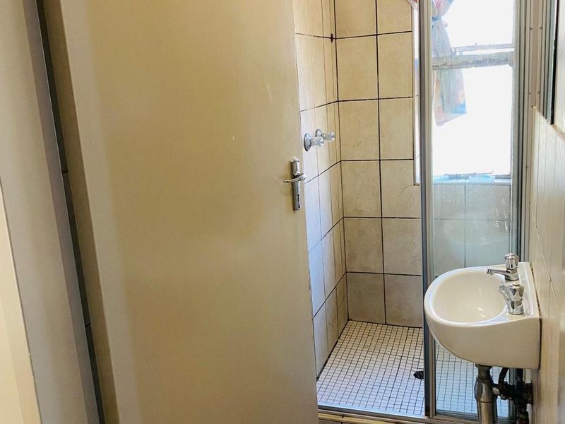 Look @ what a lot I've got - Photo 8