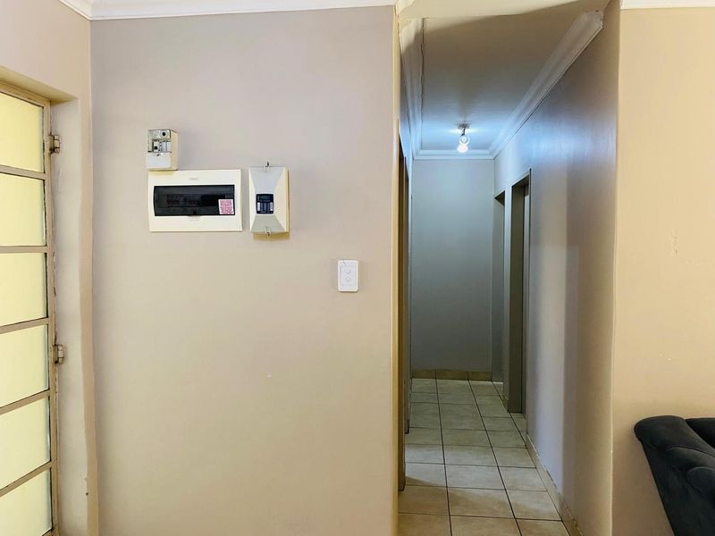 Look @ what a lot I've got - Photo 4