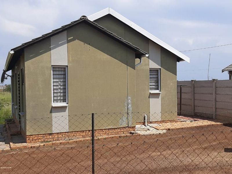 Property For Grab In Savanna City - Photo 1