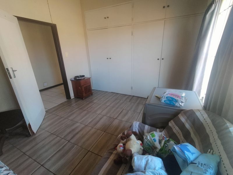 No Transfer Fees! Multi-Home Smallholding with Strong Water Supply & Business Potential - Photo 8