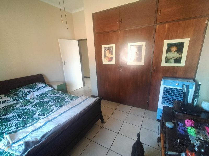 No Transfer Fees! Multi-Home Smallholding with Strong Water Supply & Business Potential - Photo 7