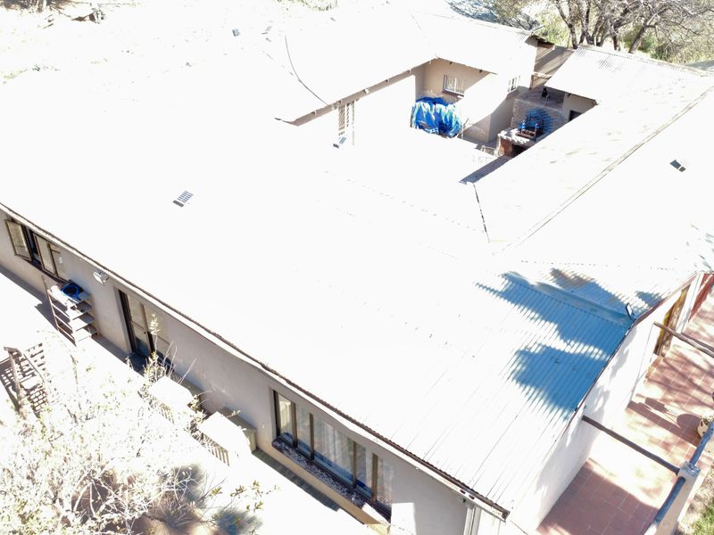 No Transfer Fees! Multi-Home Smallholding with Strong Water Supply & Business Potential - Photo 3