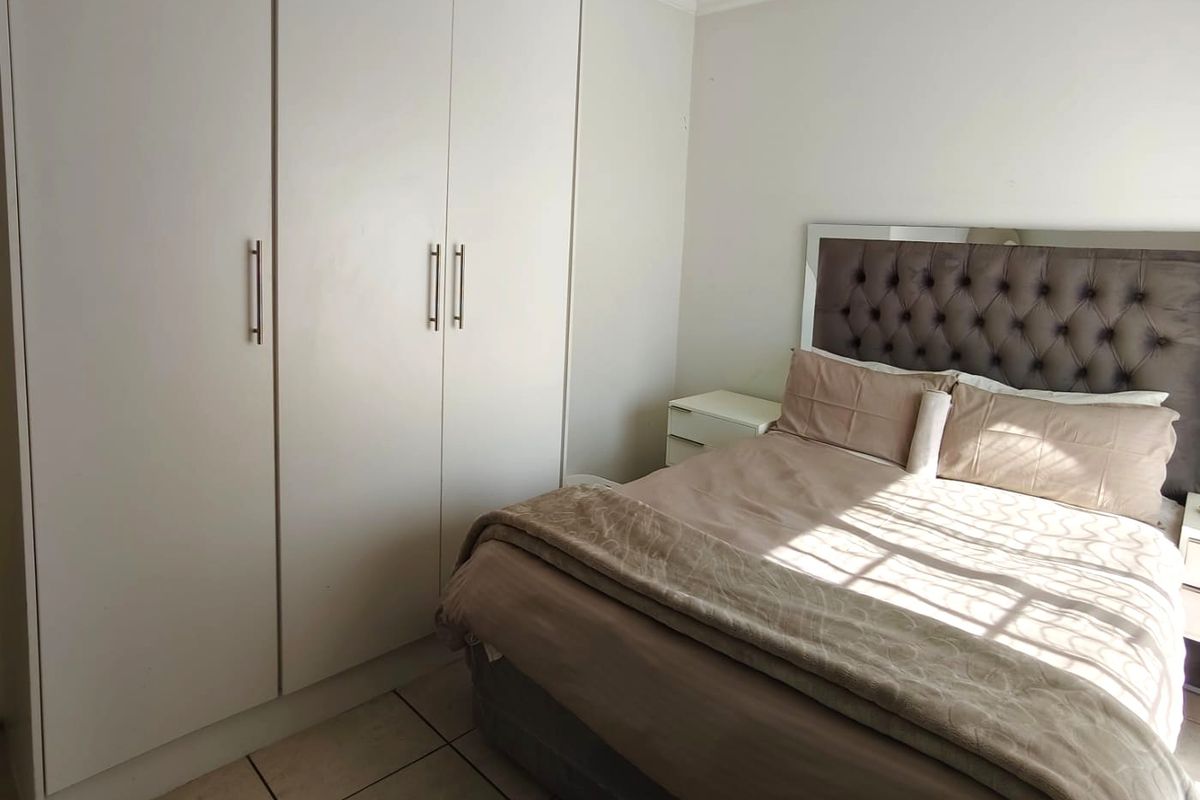 2 Bedroom Farm Ridge Sectional Title Unit For Sale - Photo 4