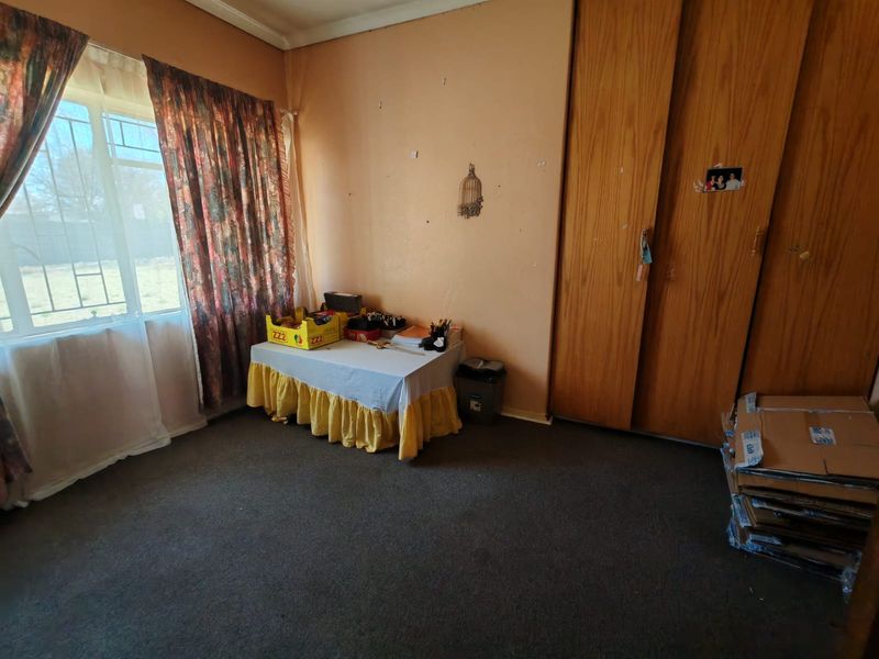3 Bedroom House for Sale in Sasolburg Ext 5 - Photo 7