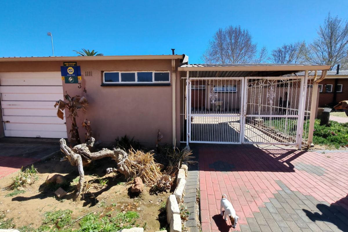 3 Bedroom House for Sale in Sasolburg Ext 5 - Photo 3