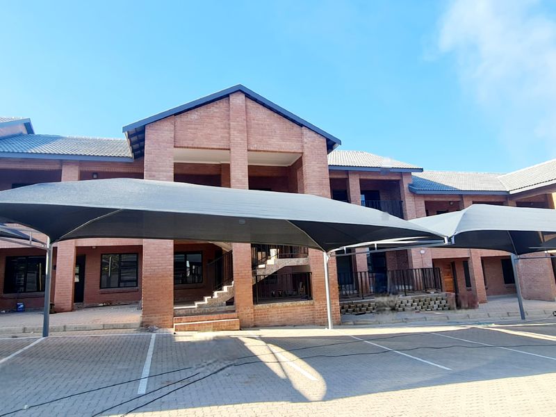 Centrally Located Newly Built One Bedrooms To Tent in CBD, Louis Trichardt - Photo 1