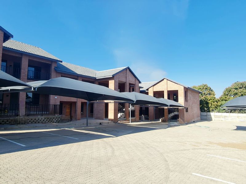 Centrally Located Newly Built One Bedrooms To Tent in CBD, Louis Trichardt - Photo 2