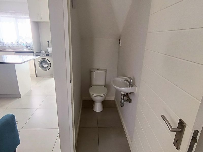 3-Bedroom Home for Sale in Peerless Park North - Photo 7