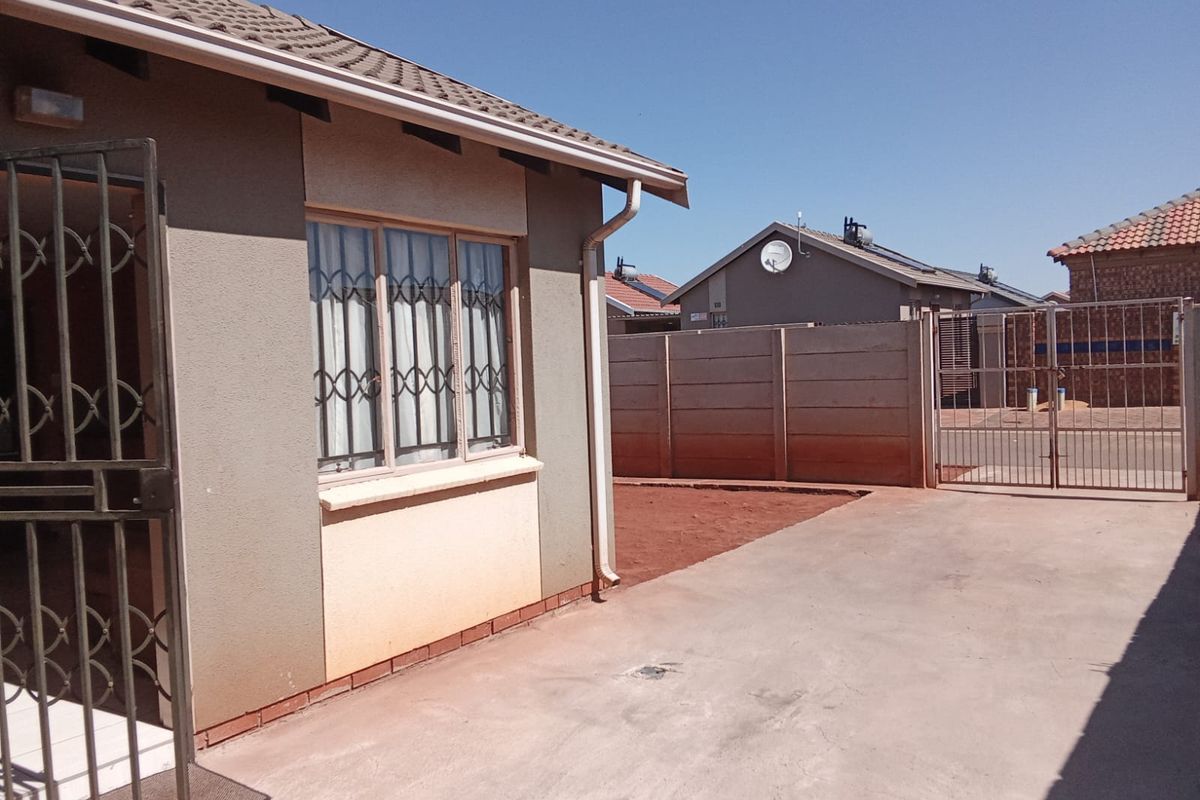 Well located 2 bedroom in Sky City. - Photo 2
